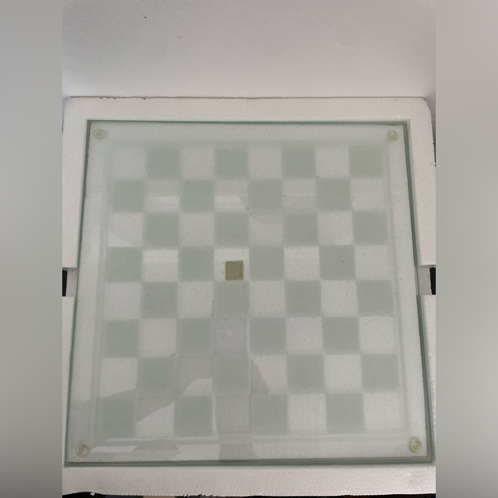 Vintage Fifth Avenue Crystal Chess & Checkers Set Brand New in Opened Box - Picture 4 of 5